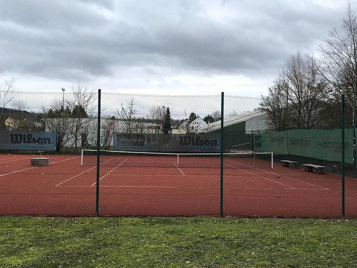 Tennisplatz 3